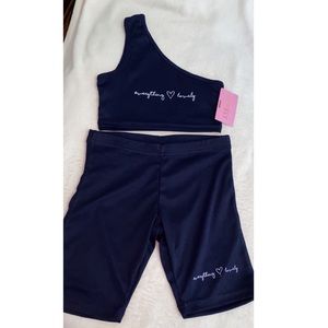 Crop top shirt with biker shorts